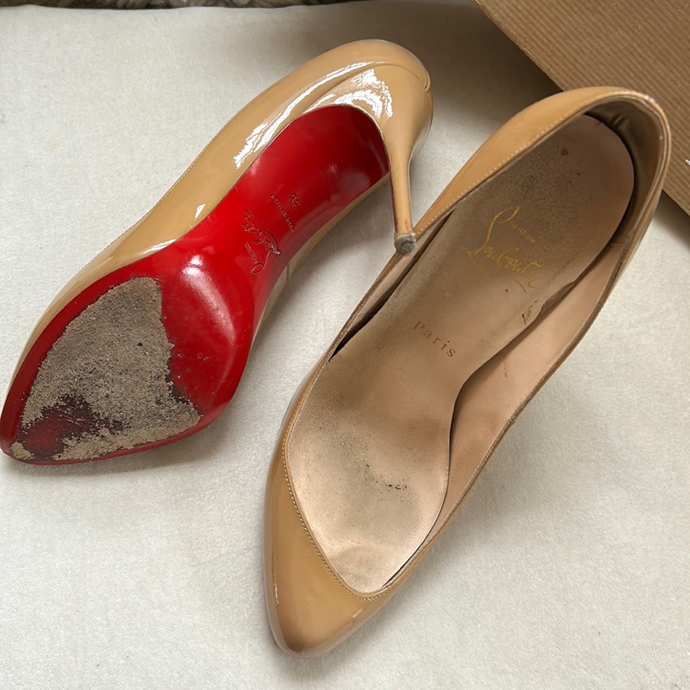 Christian Louboutin nude stiletto peep toe cleavage pump shiny